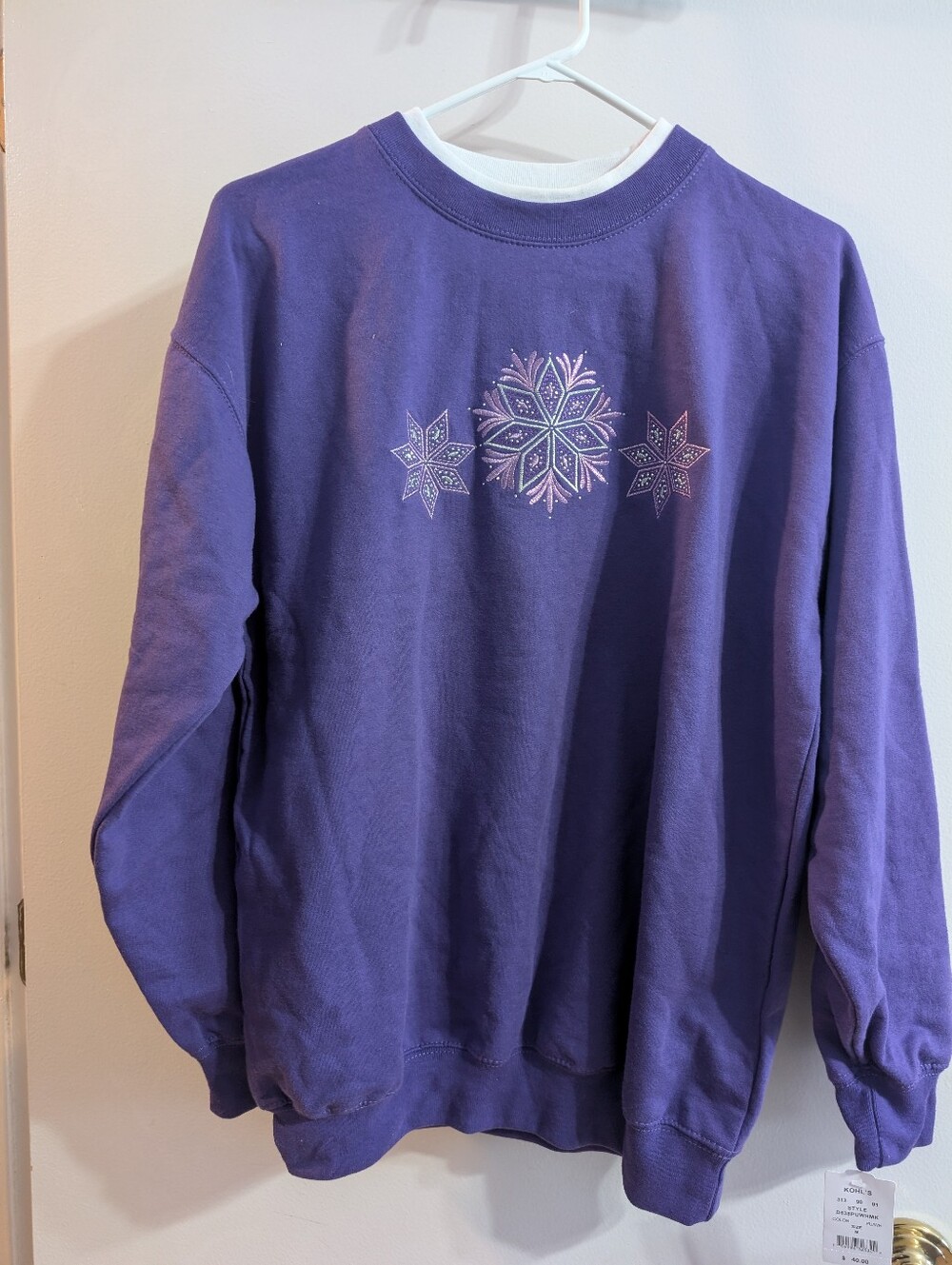 Vintage M&C Sportswear Snowflake Purple Sweatshirt - Size Medium